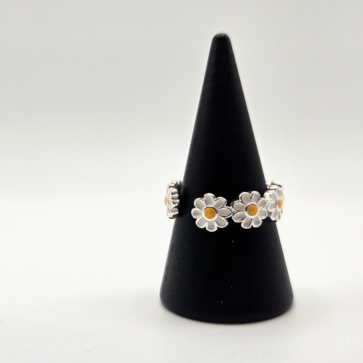 Daisy Chain Ring