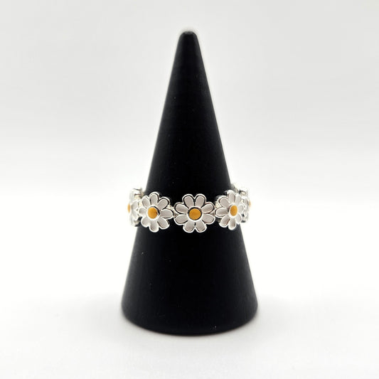 Daisy Chain Ring