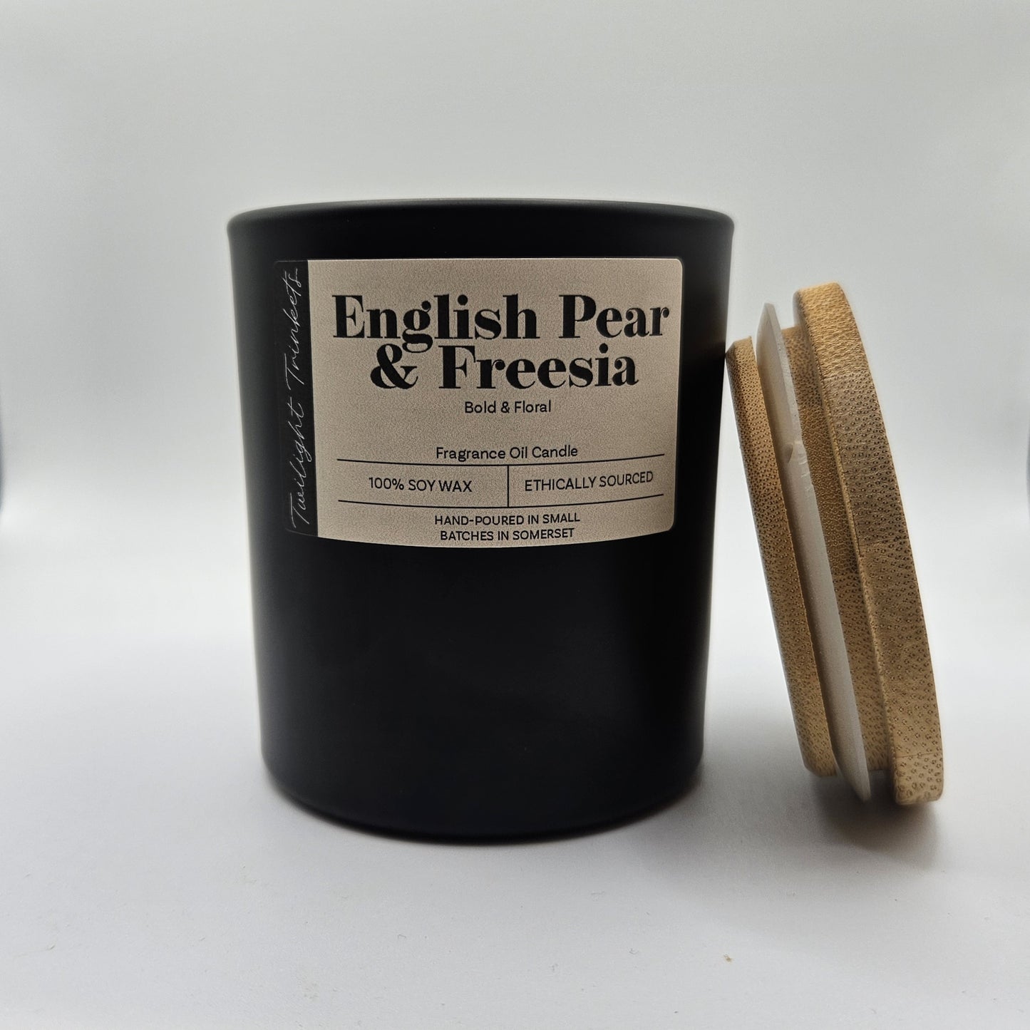 English Pear & Freesia